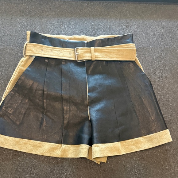 Maison Margiela Two-toned Pelle Leather High waist Shorts Worn on TV Friends 40 - Picture 2 of 12